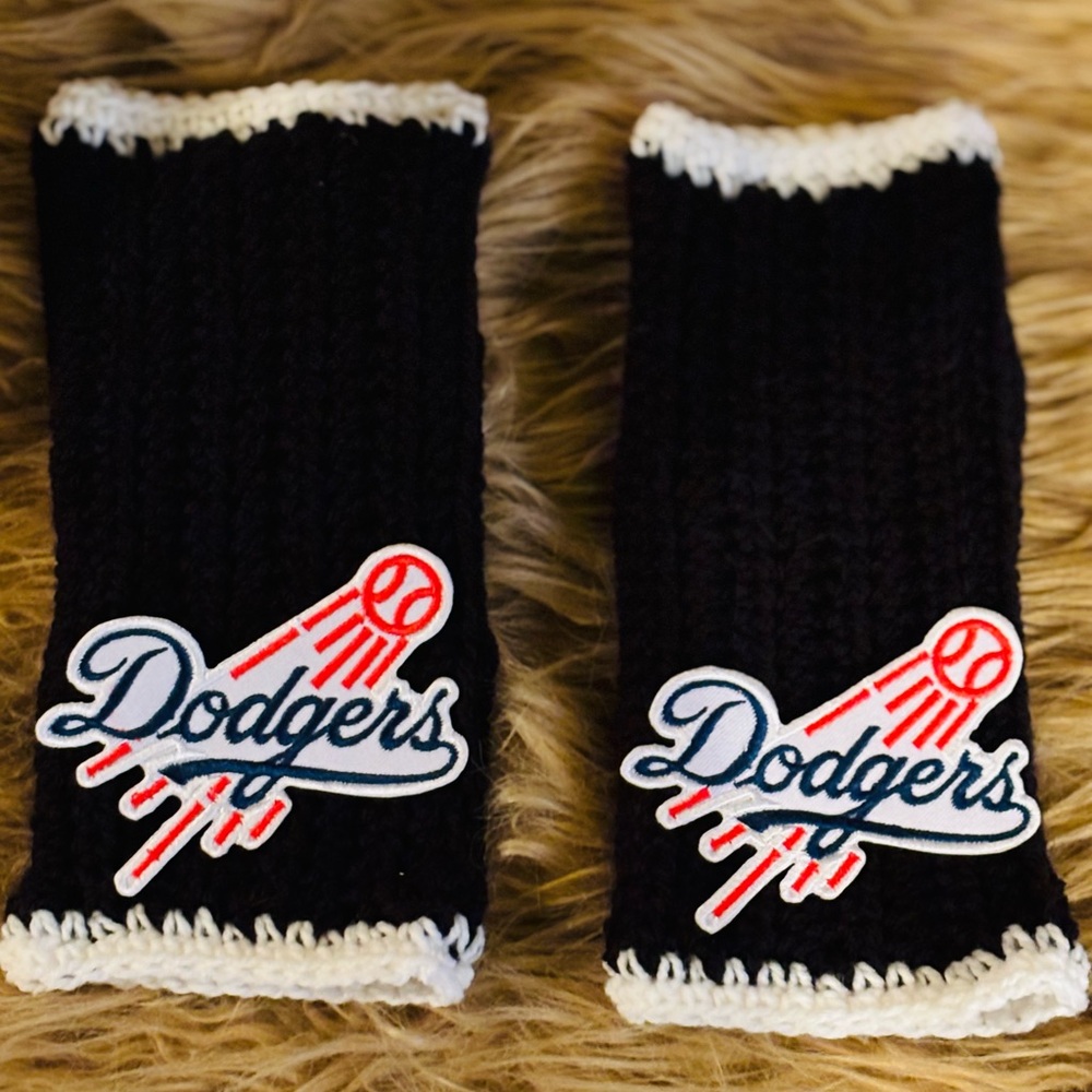Los Angeles Dodgers Finger-less Wrist Warmers Handmade Size Teen-Adult